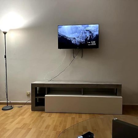 Leone D'Oro - Full Apartment Mestre Bagian luar foto