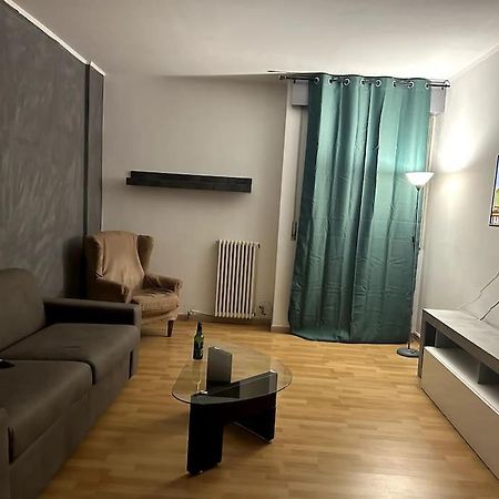 Leone D'Oro - Full Apartment Mestre Bagian luar foto