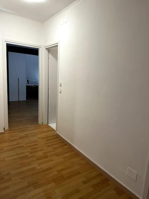 Leone D'Oro - Full Apartment Mestre Bagian luar foto